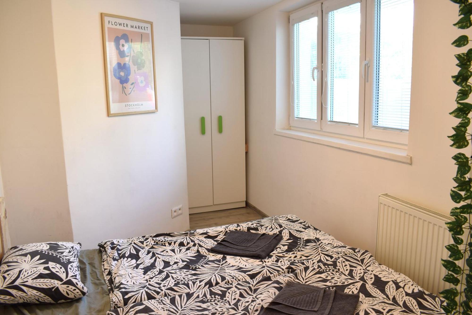 Charming Flat, Steps From Castle - Historic Part Apartment Bratislava Bagian luar foto